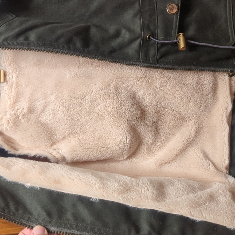 Powder River Outfitters PanhandleSlimGirls Sz S Olive Faux Fur Lined Hooded Vest - Picture 6 of 9